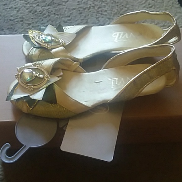 Disney Princess Tiana Shoes - Picture 2 of 3